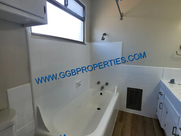 5381 E Ocean Blvd — Photo 11