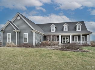 6N193 Northern Light Ln, St Charles, IL 60175