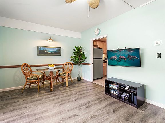 5th image of 75-5719 Alii Dr APT 220
