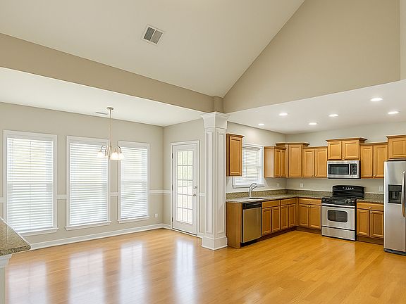 3rd image of 510 Meadow Sage Ln