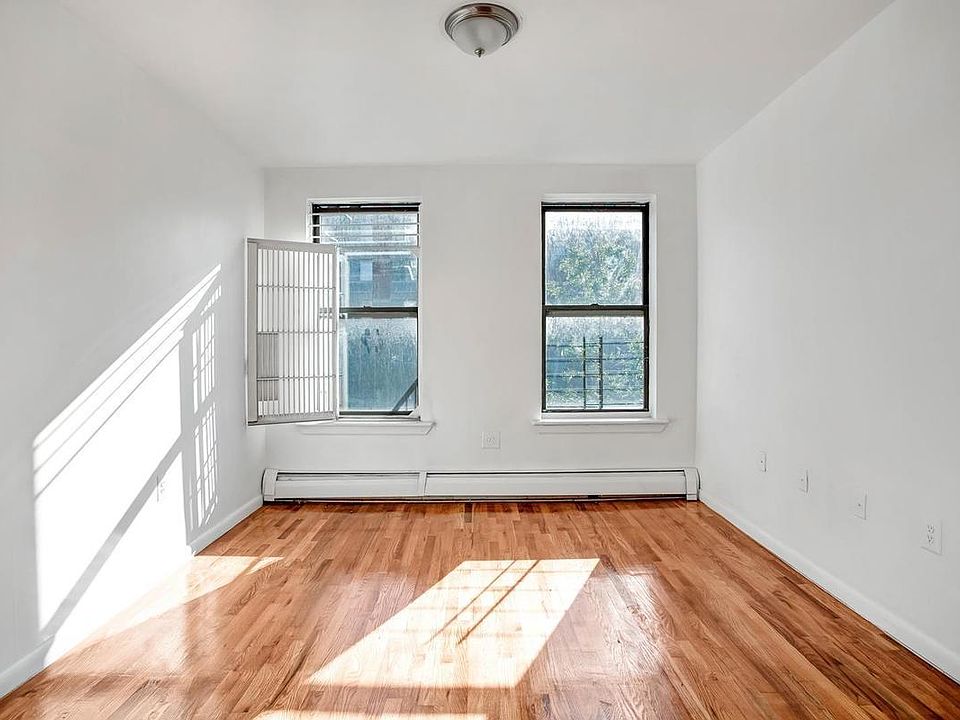 1st image of 327 Pleasant Ave APT 3A