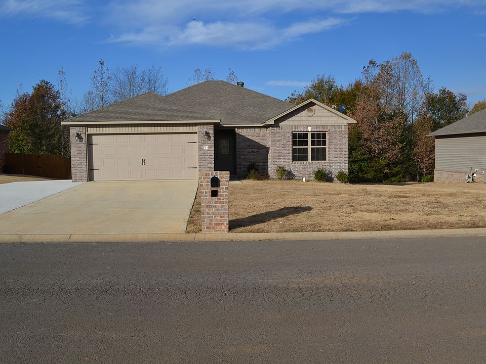 1st image of 33 Cottonwood Ln