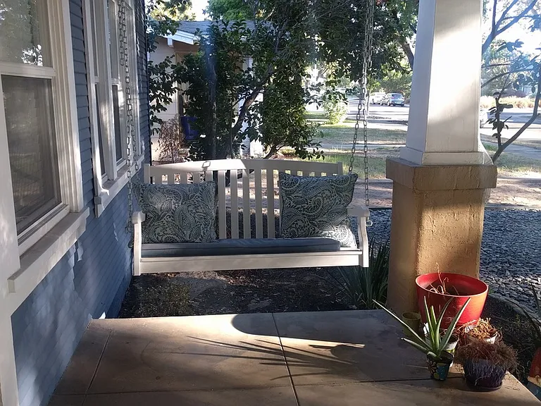 537 Auburn St — Photo 18