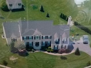 1 Autumn Ridge Ln, Phillipsburg, NJ 08865