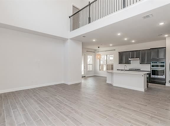 5th image of 17676 Sequoia Dr