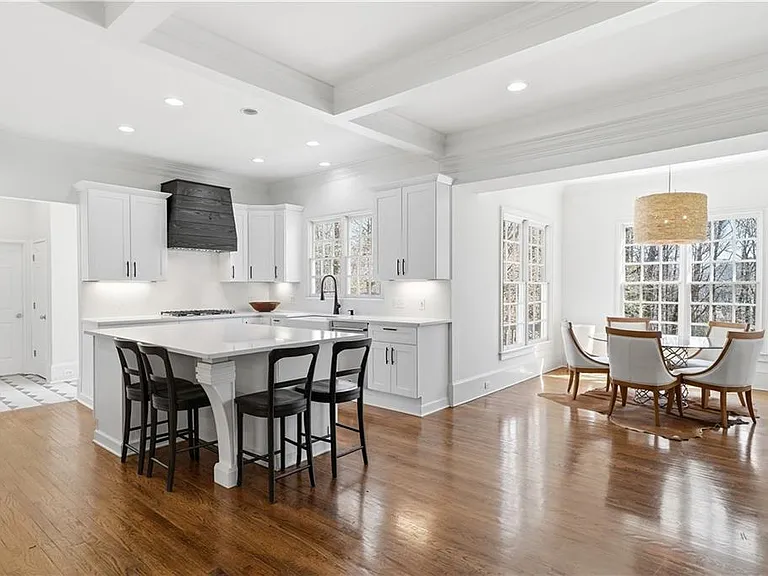 1124 Moores Mill Rd NW — Photo 13