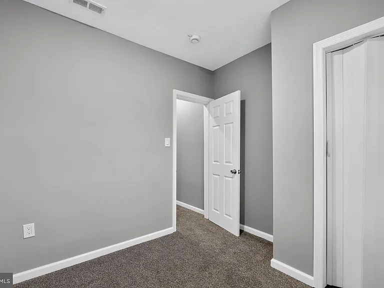 1333 S Newkirk St — Photo 10