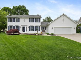 3621 Chickasaw Ct SW, Grandville, MI 49418