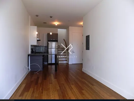 Rented by Yaffa Realty LLC | media 17