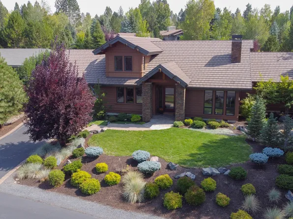 61684 Broken Top Dr, Bend, OR 97702