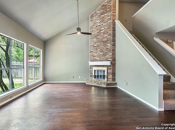 3rd image of 13810 Stone Hollow Dr