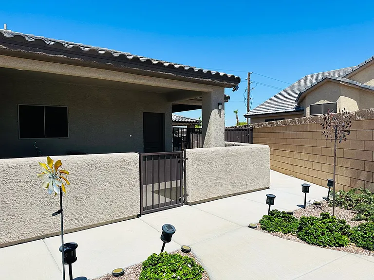 5637 S Casa Bonita — Photo 3