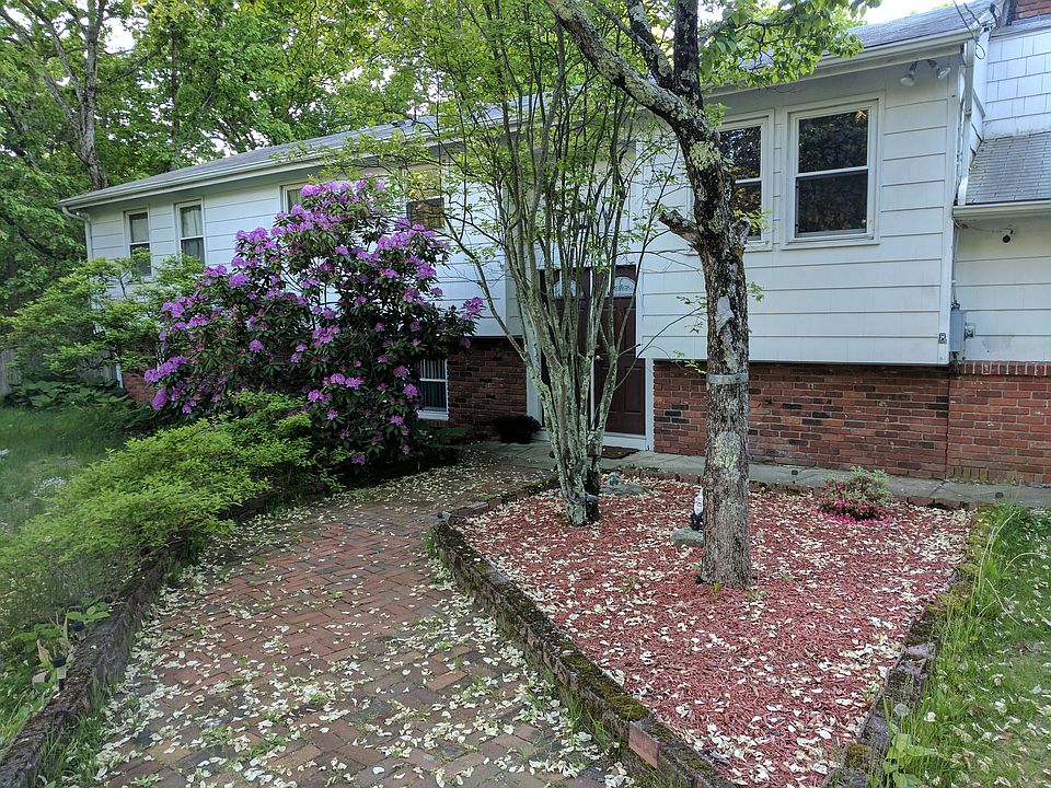 2nd image of 7 Ramble Rd
