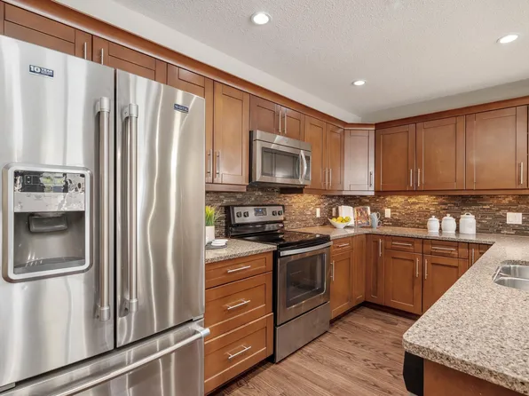 1031 173rd St SW Unit 119, Edmonton, AB T6W 3E4