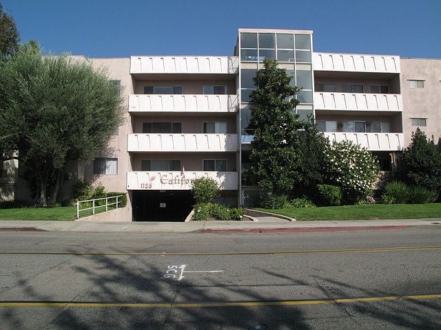 1st image of 1126 N Central Ave Unit 301