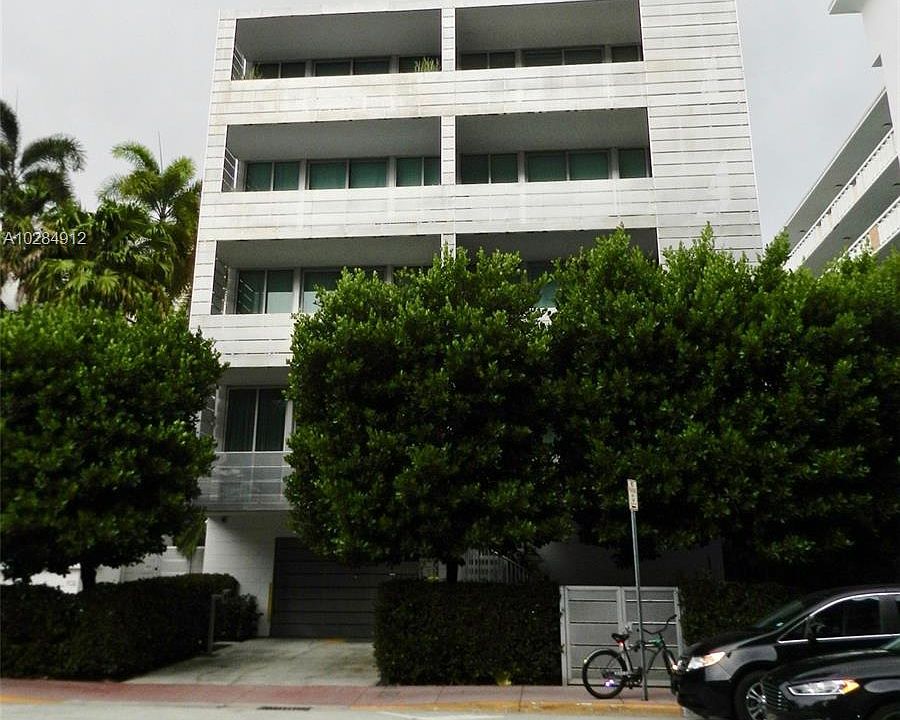 1st image of 1700 Meridian Ave APT 207