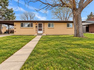 6113 Holland St, Arvada, CO 80004