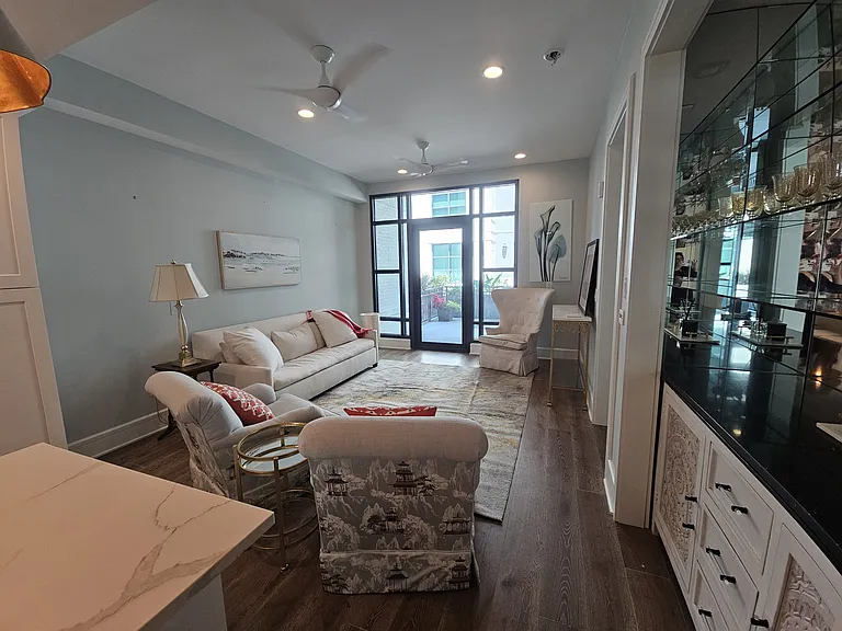 5 Gadsdenboro St #216 — Photo 8