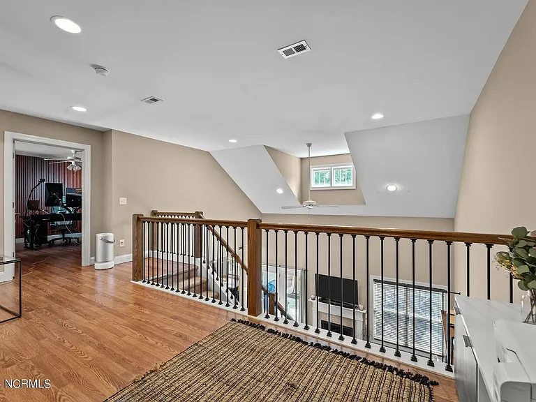 177 Pinebranch Ct — Photo 19