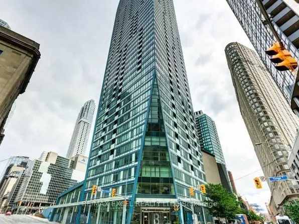 8 The Esplanade Ave, Toronto, ON