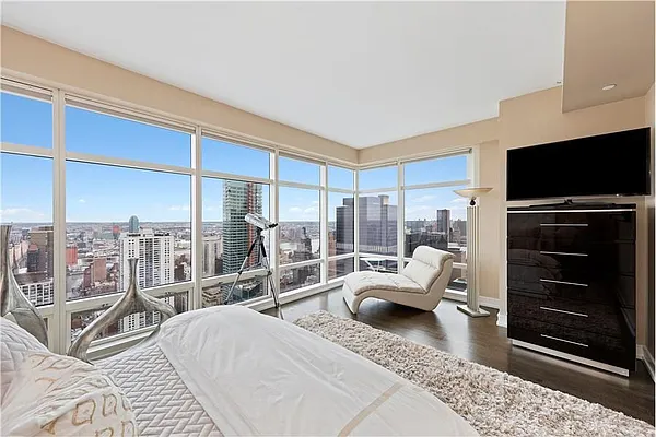 Sold by Joanna Cutler Real Estate | media 4