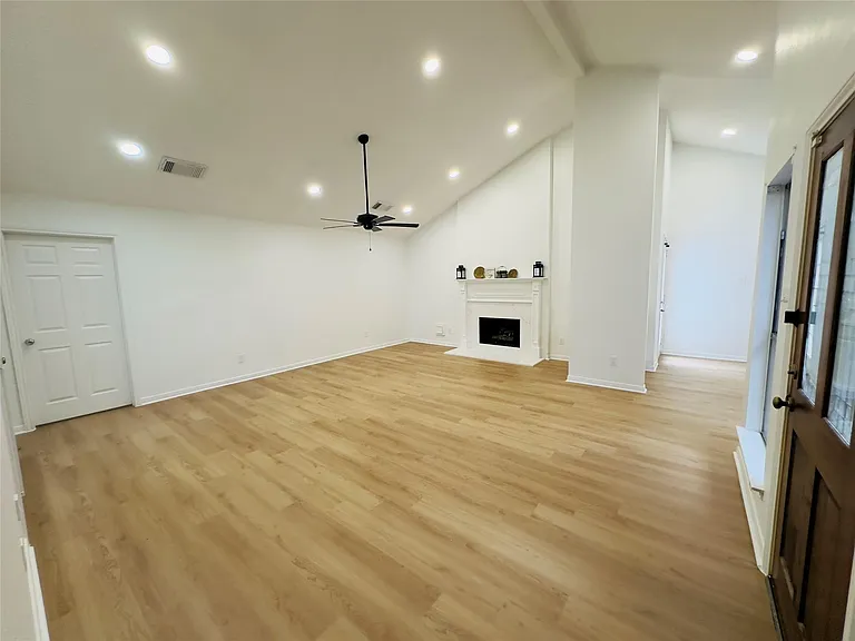 18322 Autumn Trails Ln — Photo 16