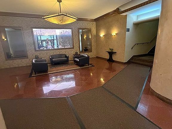 3rd image of 6433 99th St APT 5S