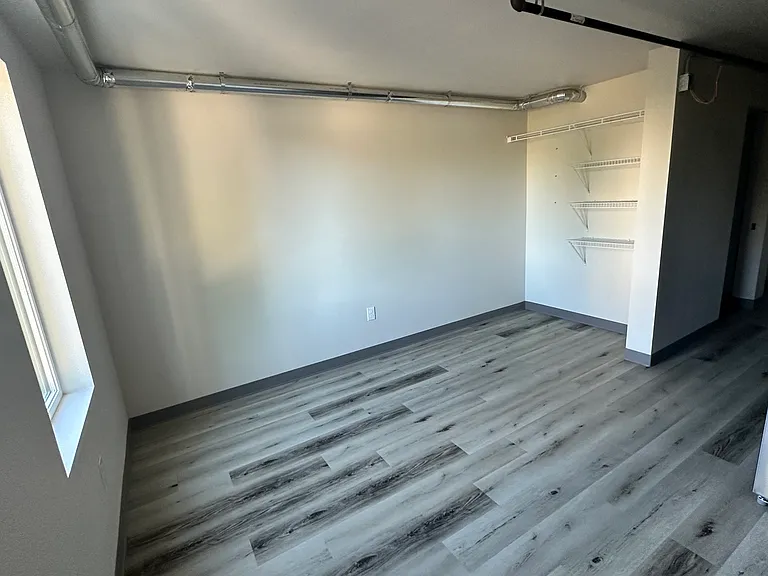 Park Avenue Apartments — Photo 6