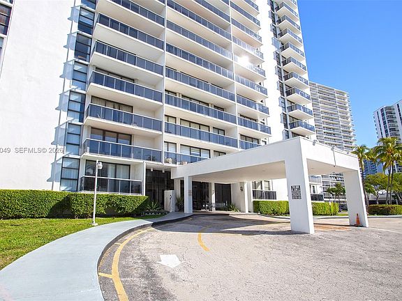 5th image of 3675 N Country Club Dr APT 1102