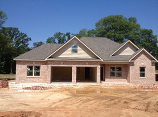 38 Hidden Springs Ct, Dothan, AL 36305