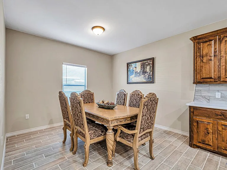 1100 Osprey Dr — Photo 8