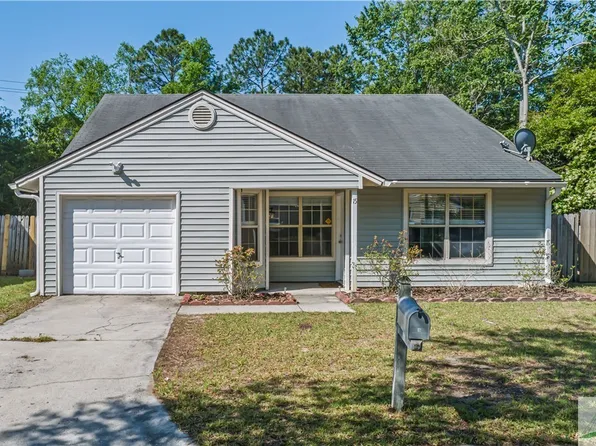 15 Quail Hollow Court W, Savannah, GA 31419