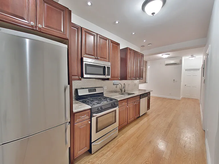 749 9th Ave #206 — Photo 1