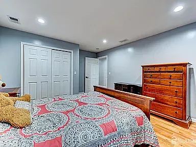 17 Avenue D — Photo 22