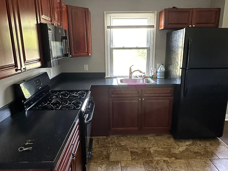 509 Kedron Ave #B — Photo 5