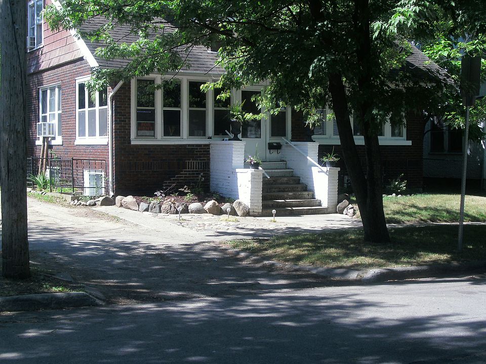1st image of 907 Sheridan St