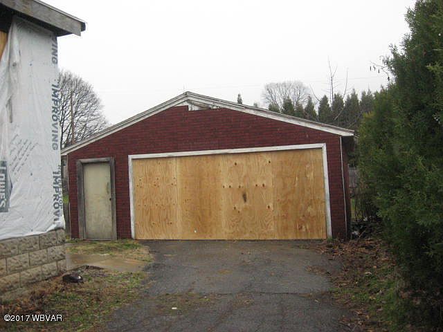 2nd image of 309 Sidney St