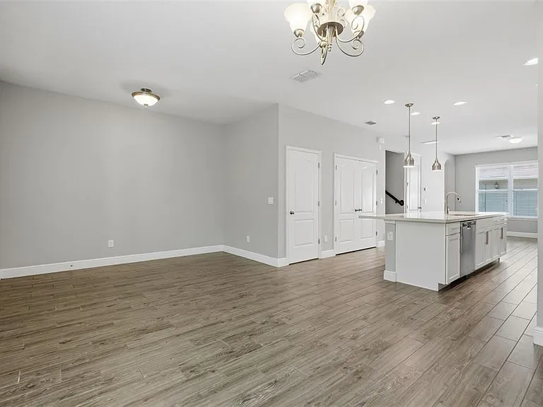 15591 Honeybell Dr — Photo 6