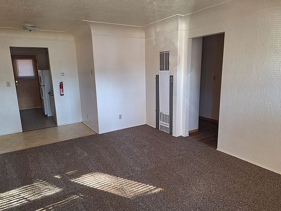 3rd image of 520 4th St S