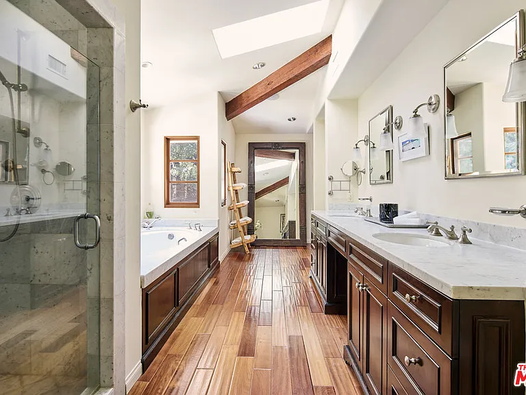 3268 Serra Rd — Photo 11