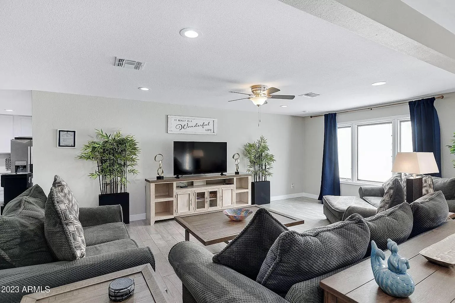 3 bed, 1882 sqft, $3,500 — Photo 3