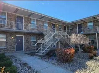 Park Row Apartments, Louisville, KY 40216