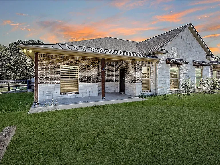 4007 Golden Eagle Dr #A — Photo 1