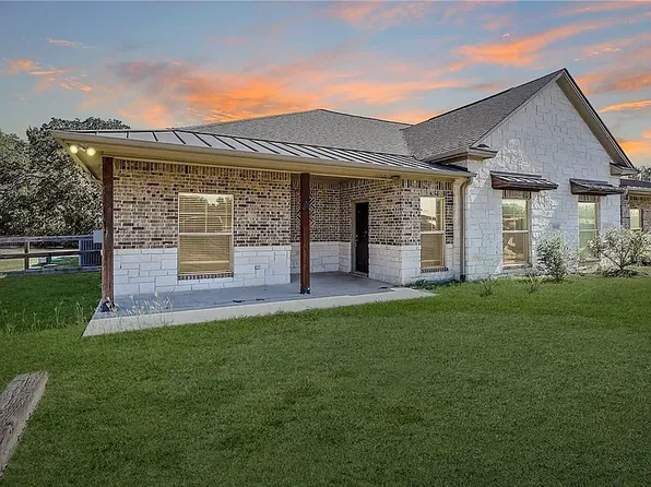 4007 Golden Eagle Dr #A, Bryan, TX 77808