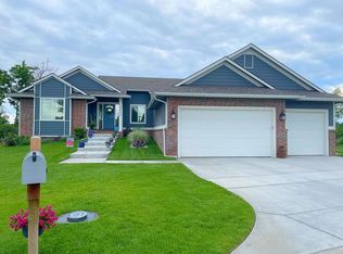 6409 S Cedardale Ave, Derby, KS 67037