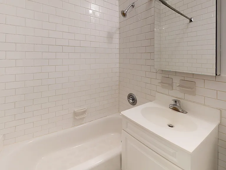 69 W 55th St #4F — Photo 5