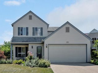 850 Peoria Ct, Carol Stream, IL 60188