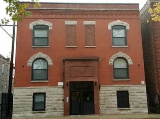 6010 S Eberhart Ave, Chicago, IL 60637