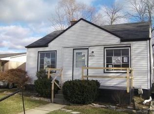 29330 Little Mack Ave, Roseville, MI 48066
