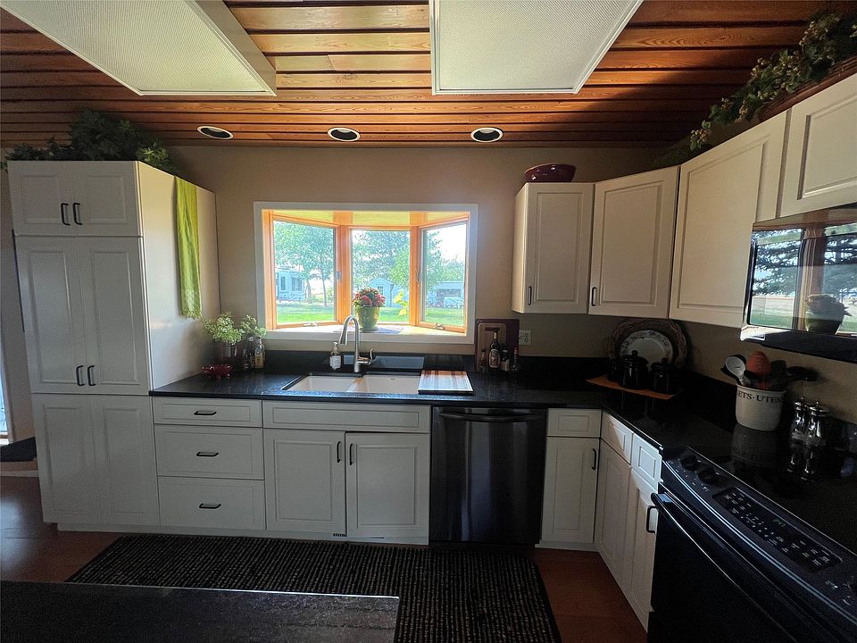 608 2nd St, Valier, MT 59486 Zillow